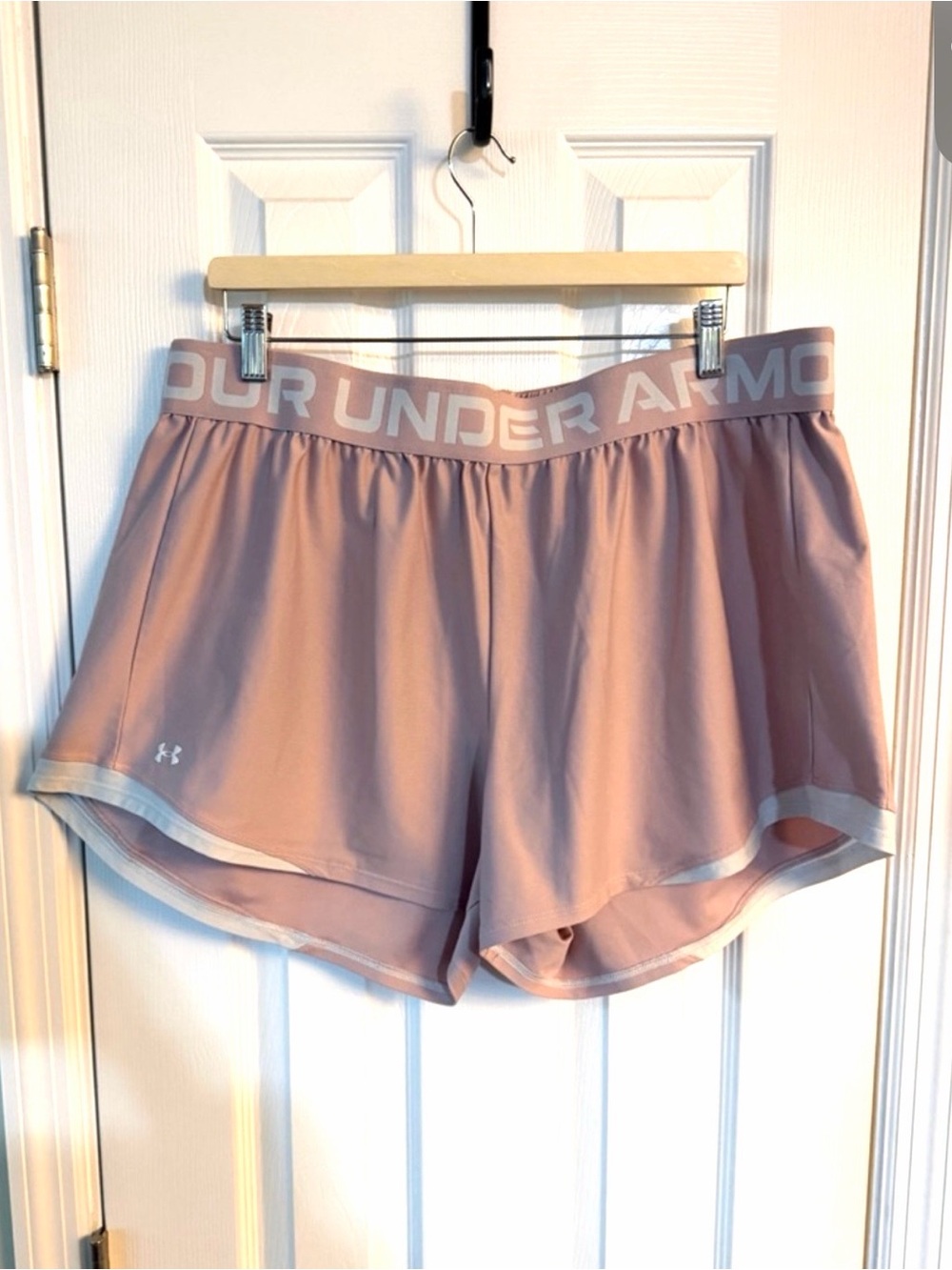 Under Armour Women’s 2X Pink Running Shorts Built-In Liner Athletic